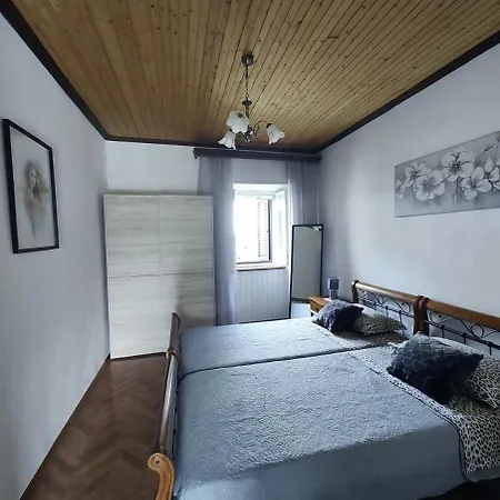 Jolanda In - Haus Fuer 4-6 Personen Holiday home Plomin