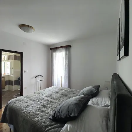 Jolanda In - Haus Fuer 4-6 Personen